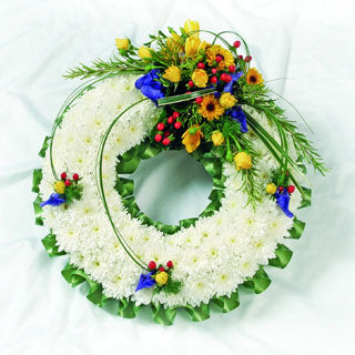 Based White Wreath